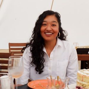 Meet your Posher, Hilleri